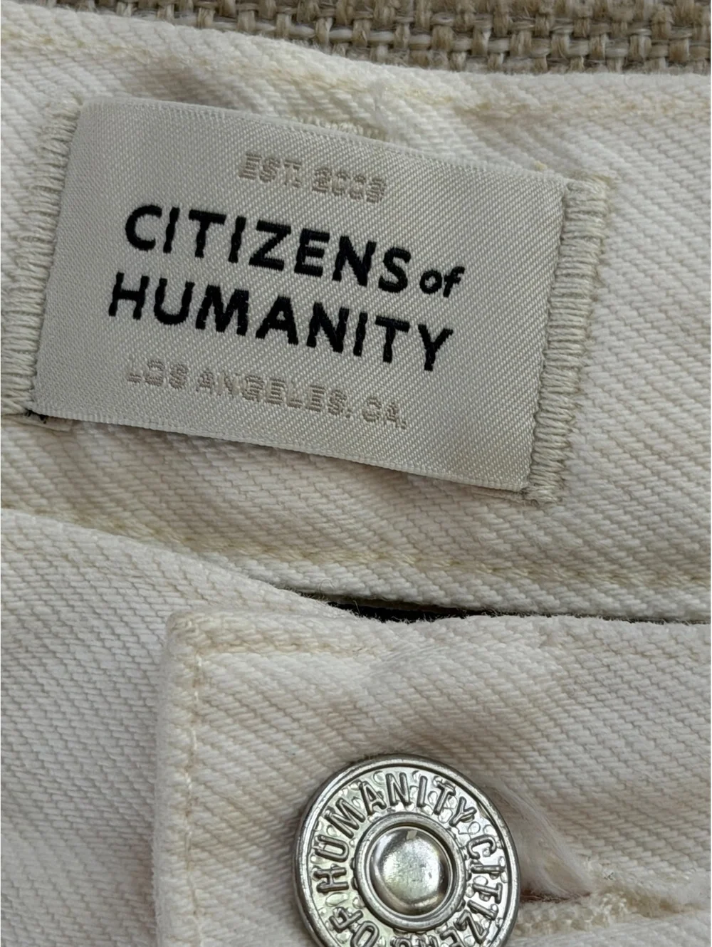 Citizens of Humanity Ambrosio Distressed Bermuda White Shorts Women’s 24 NWOT